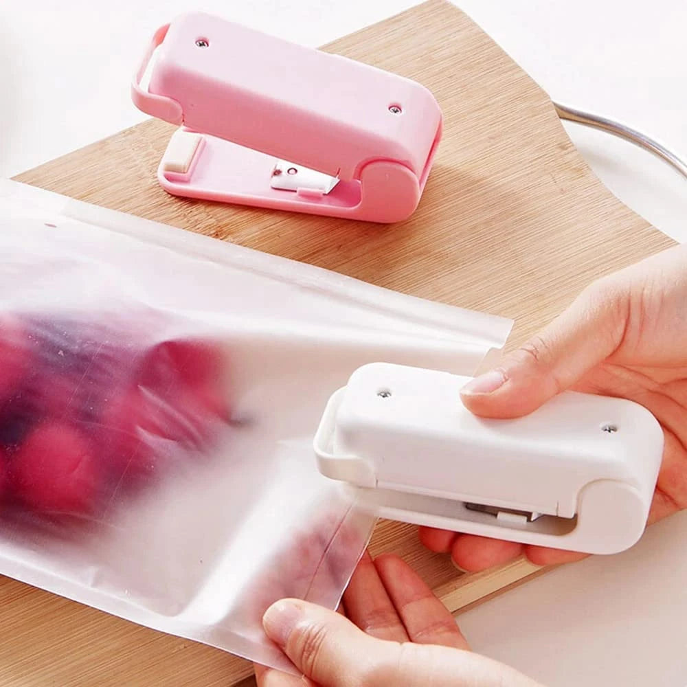 Portable Mini Heat Sealer For Bags And Snacks